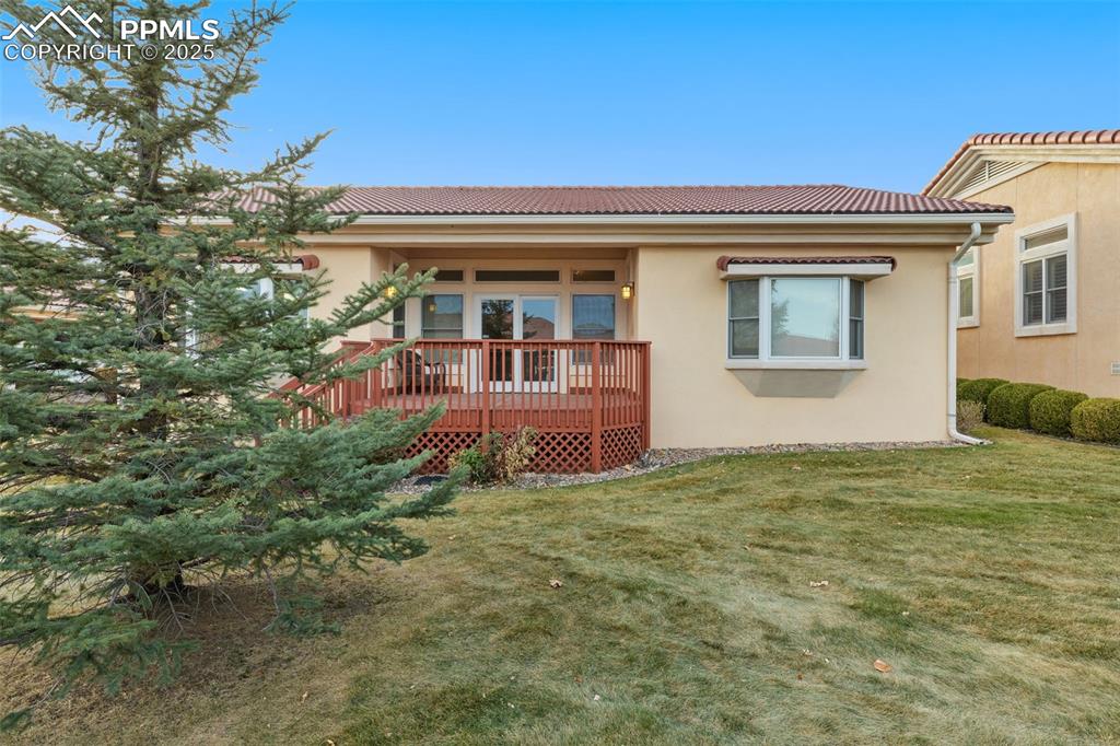 Image 23 of 26: Back of Structure