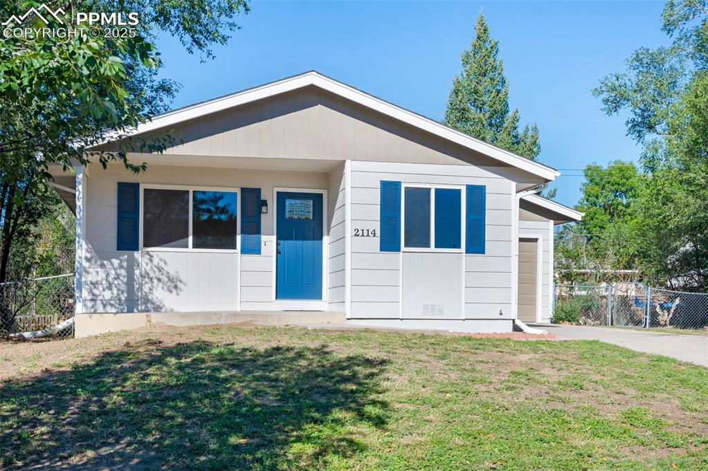 Image 31 of 32: Front of Structure