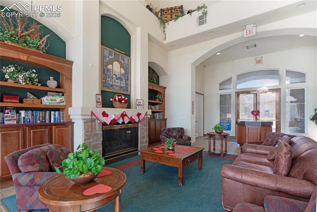 Image 27 of 32: Clubhouse