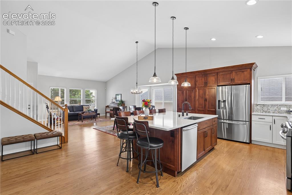 Image 12 of 46: Kitchen