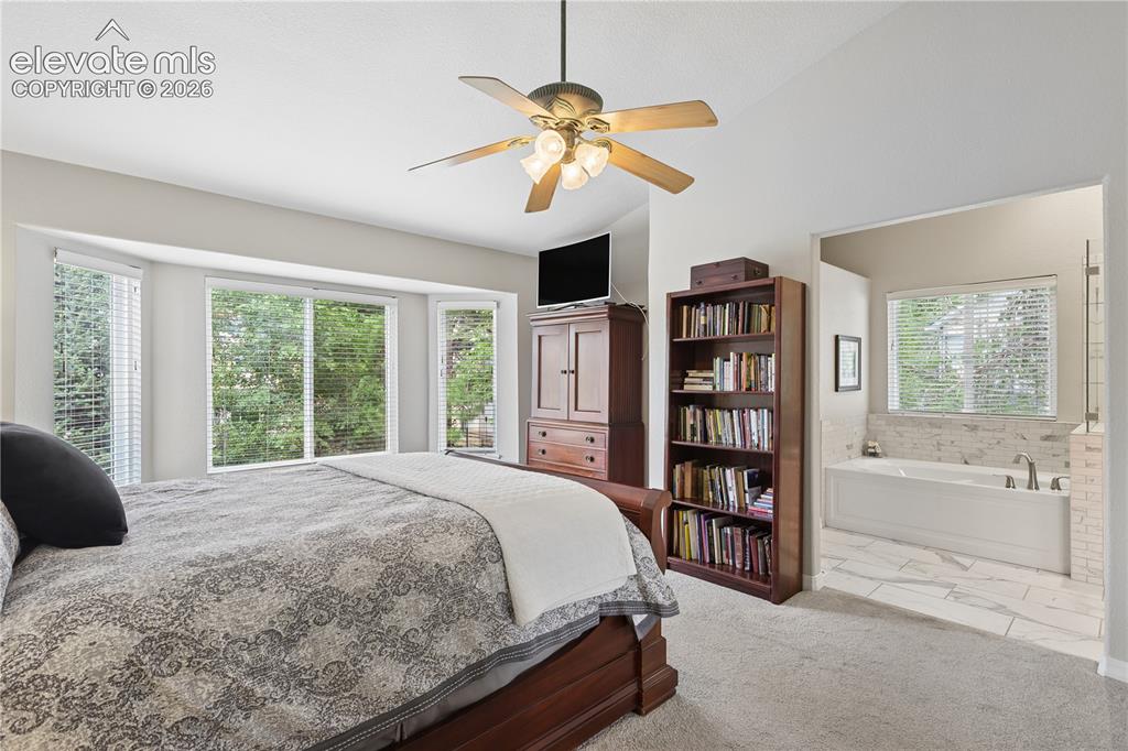 Image 18 of 46: Bedroom