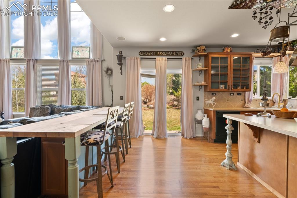 Image 12 of 43: Kitchen