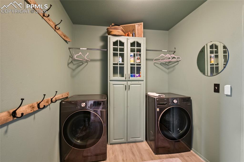 Image 17 of 43: Laundry