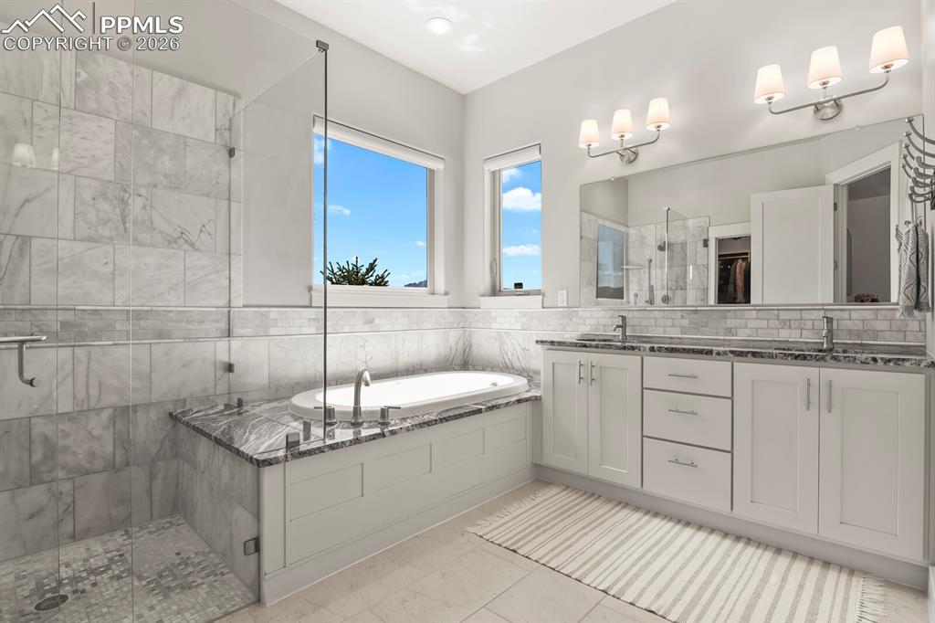 Image 25 of 50: Master Bathroom