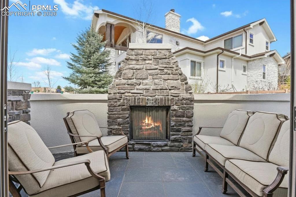 Image 40 of 50: Patio