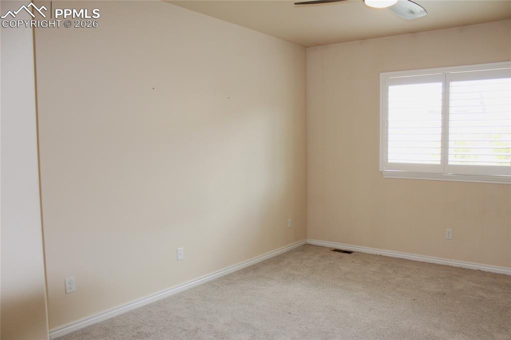 Image 20 of 46: Primarty Bedroom