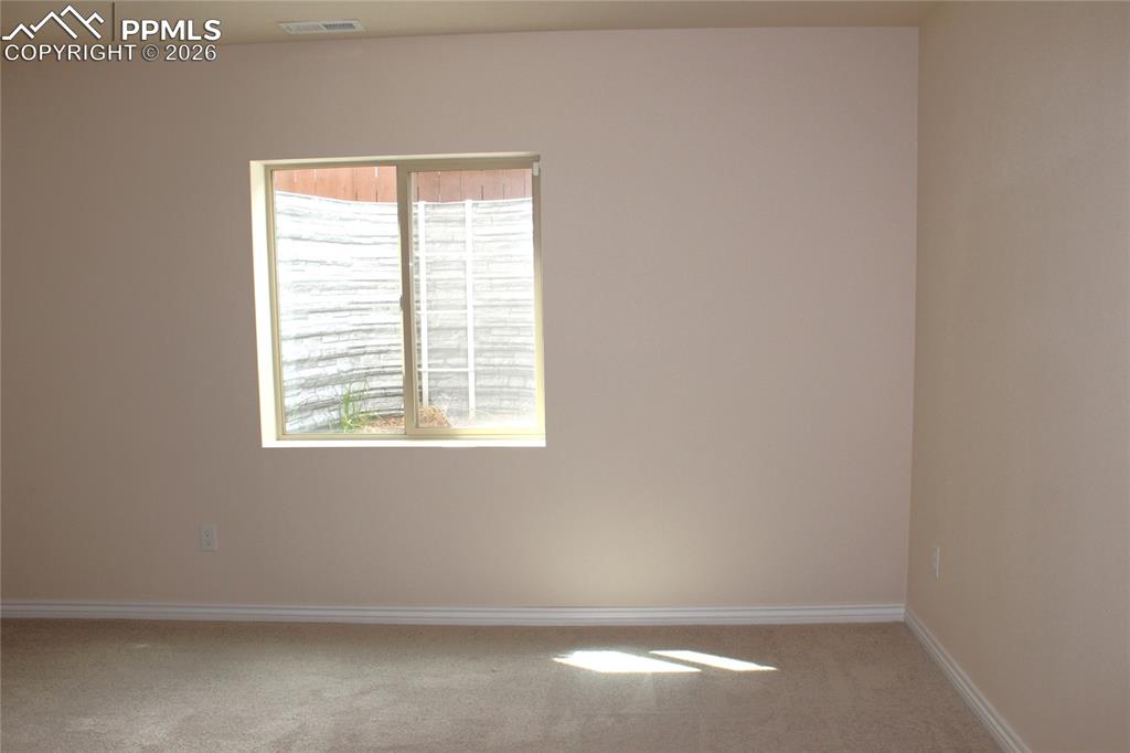 Image 36 of 46: Basement Bedroom #4