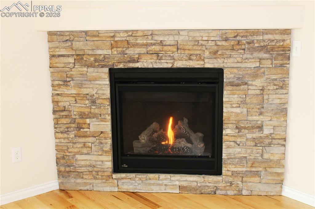 Image 7 of 46: Gas Log Fireplace