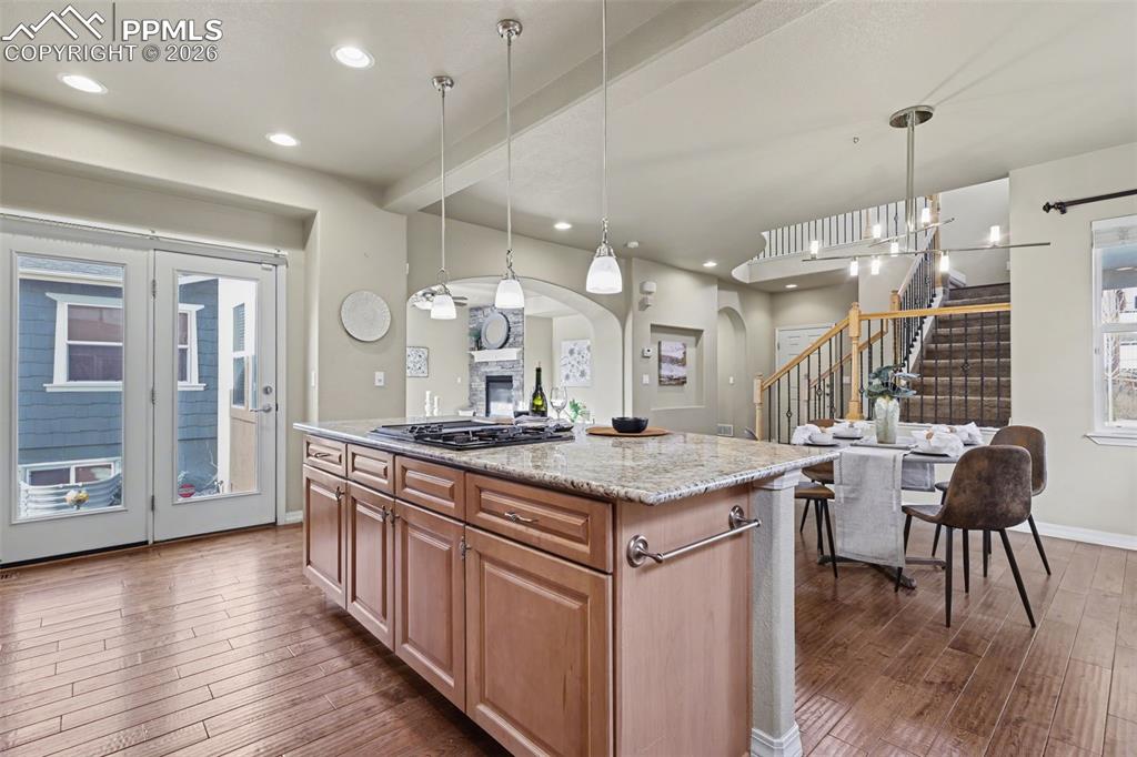 Image 13 of 49: Kitchen