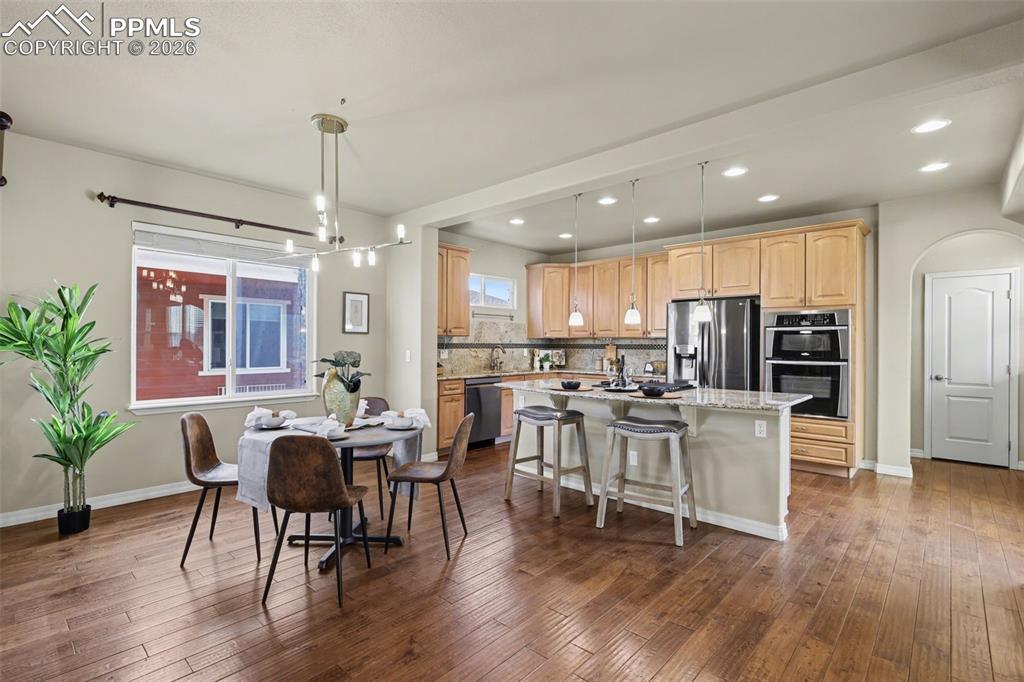 Image 8 of 49: Kitchen