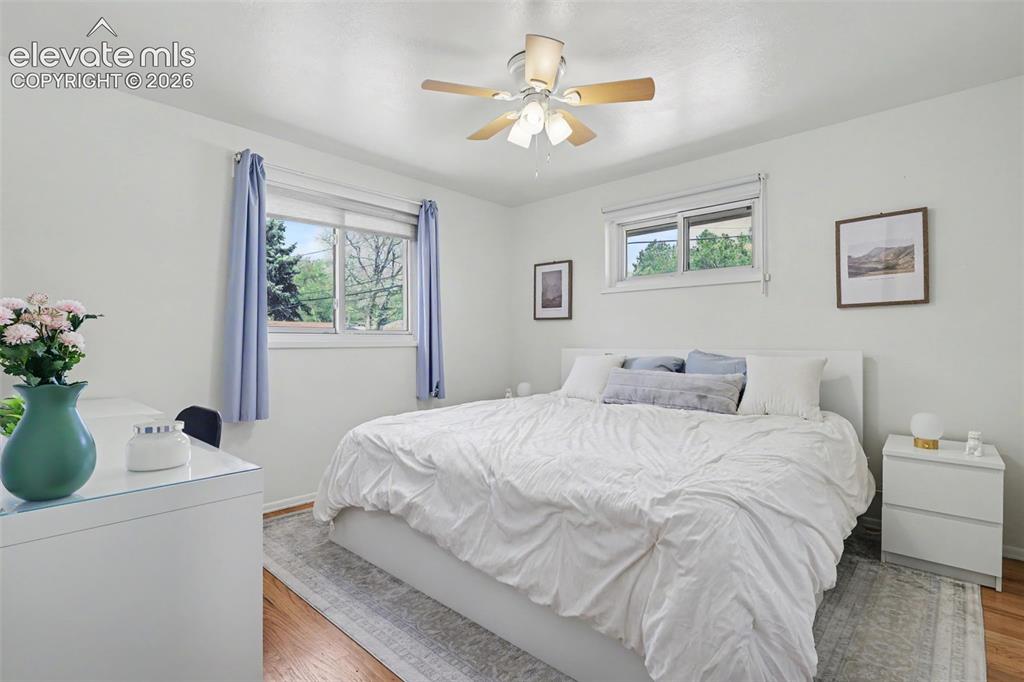 Image 14 of 39: Bedroom