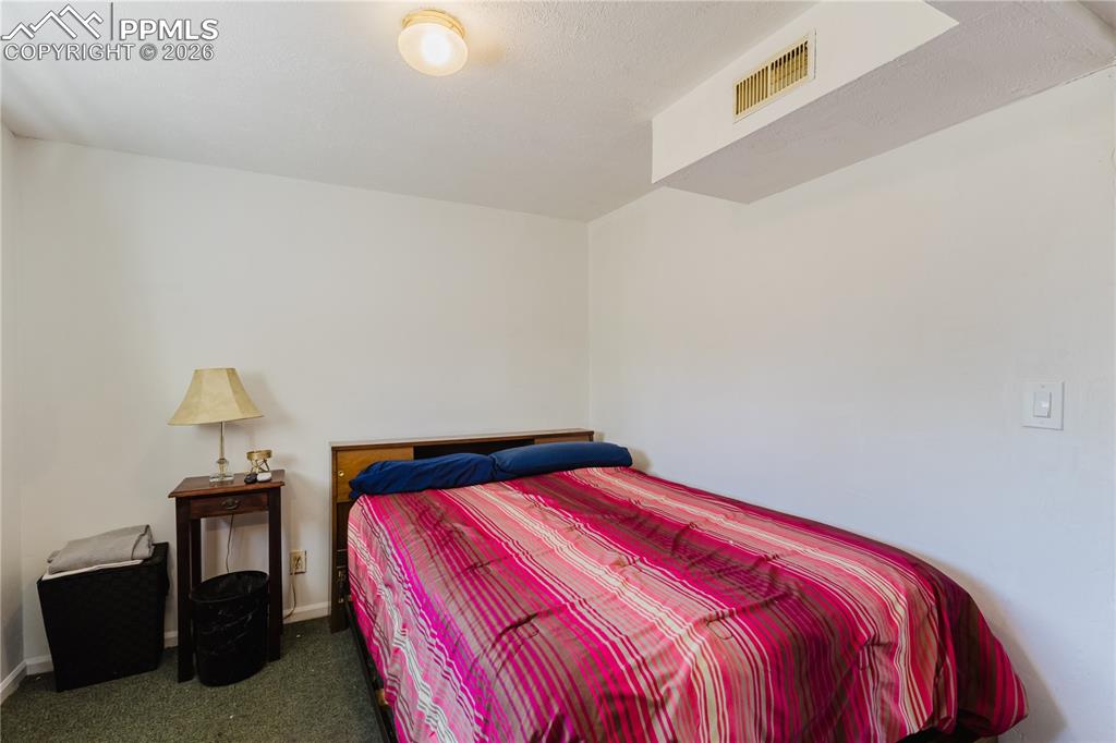 Image 26 of 42: Bedroom