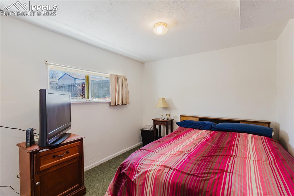 Image 28 of 42: Bedroom