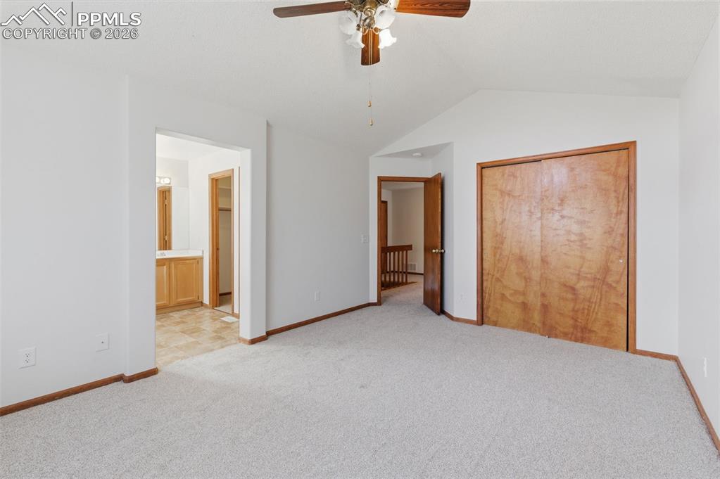 Image 24 of 44: Bedroom