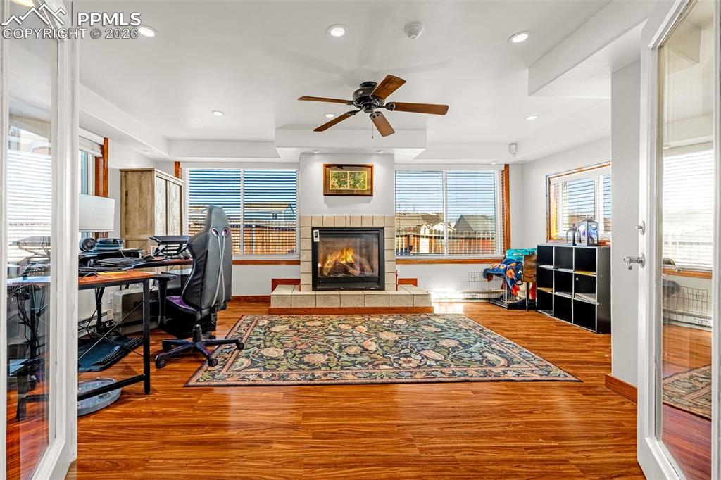 Image 33 of 50: Sun Room