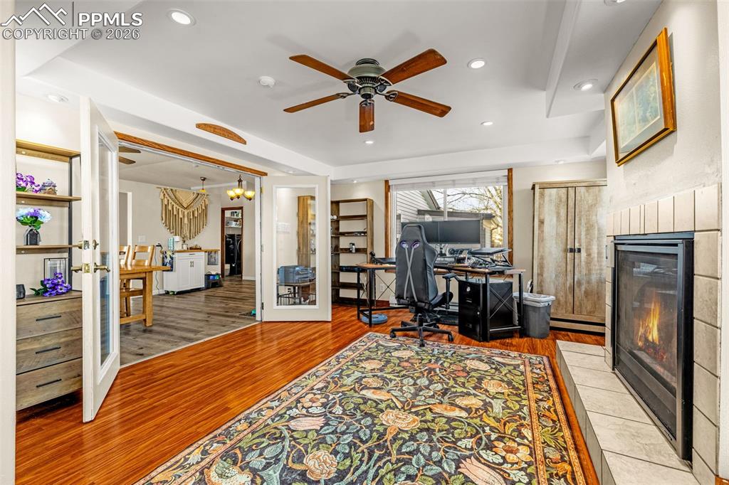 Image 34 of 50: Sun Room