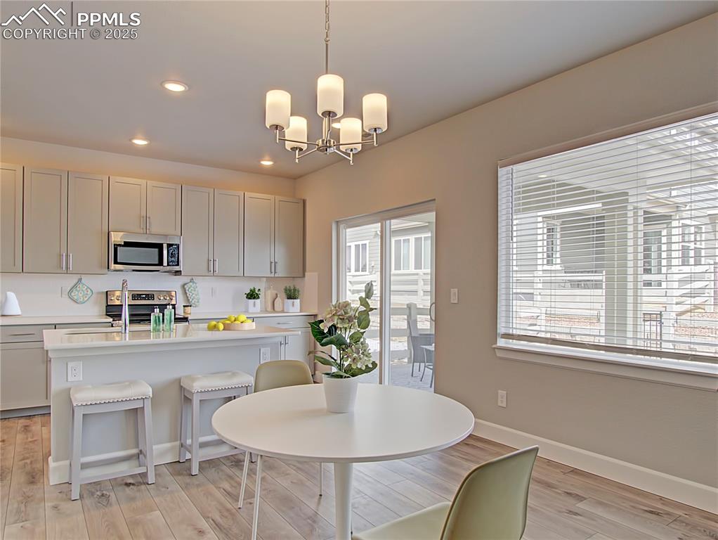 Image 10 of 18: *Photos are for marketing purposes only. Colors, fixtures, and upgrades var