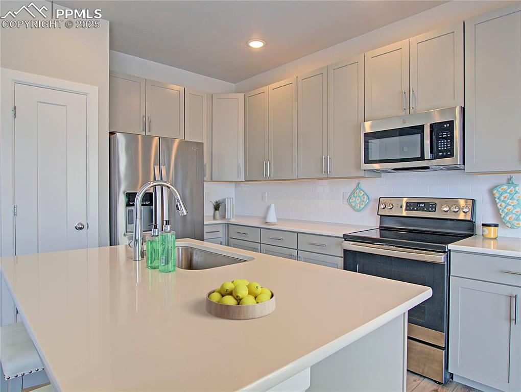 Image 8 of 18: *Photos are for marketing purposes only. Colors, fixtures, and upgrades var