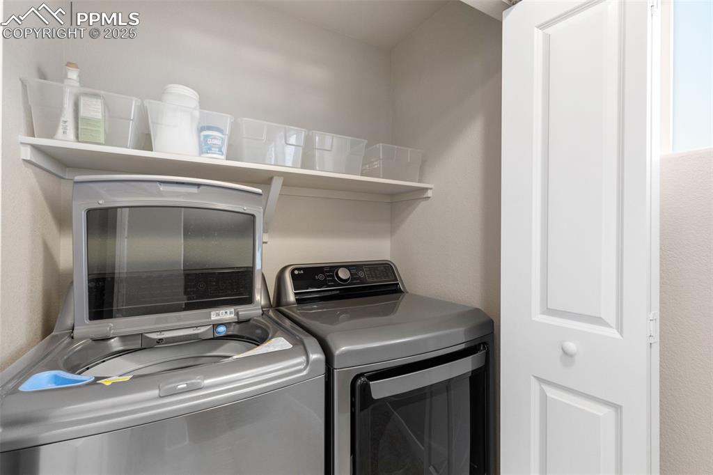 Image 16 of 41: Laundry