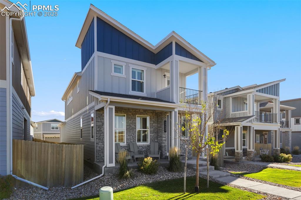 Image 2 of 41: Front of Structure