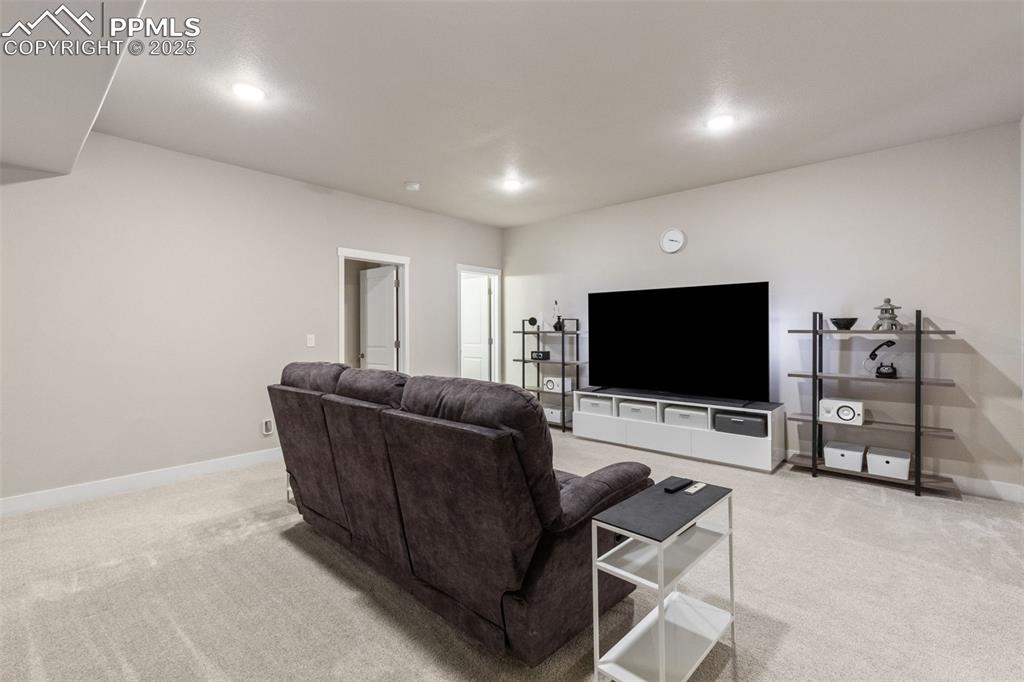 Image 24 of 41: Living Room