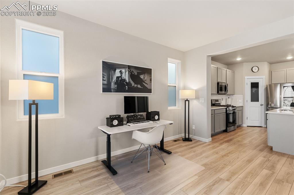 Image 9 of 41: Office