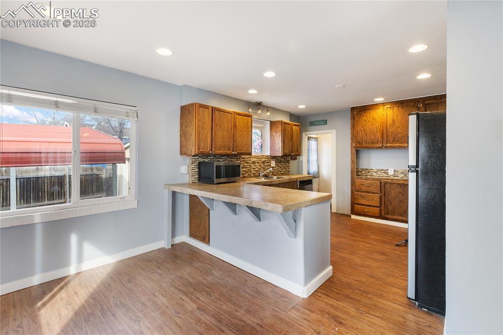 Image 12 of 36: Kitchen