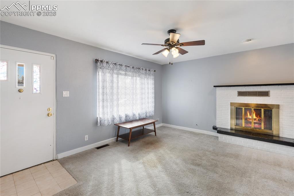 Image 4 of 36: Living Room