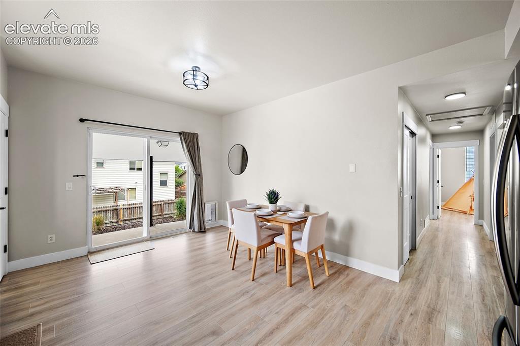 Image 15 of 47: Dining Area