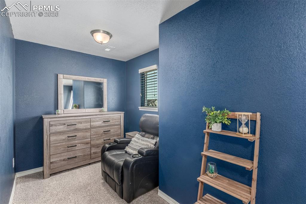 Image 21 of 35: Sitting Room