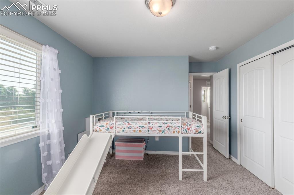 Image 27 of 35: Bedroom