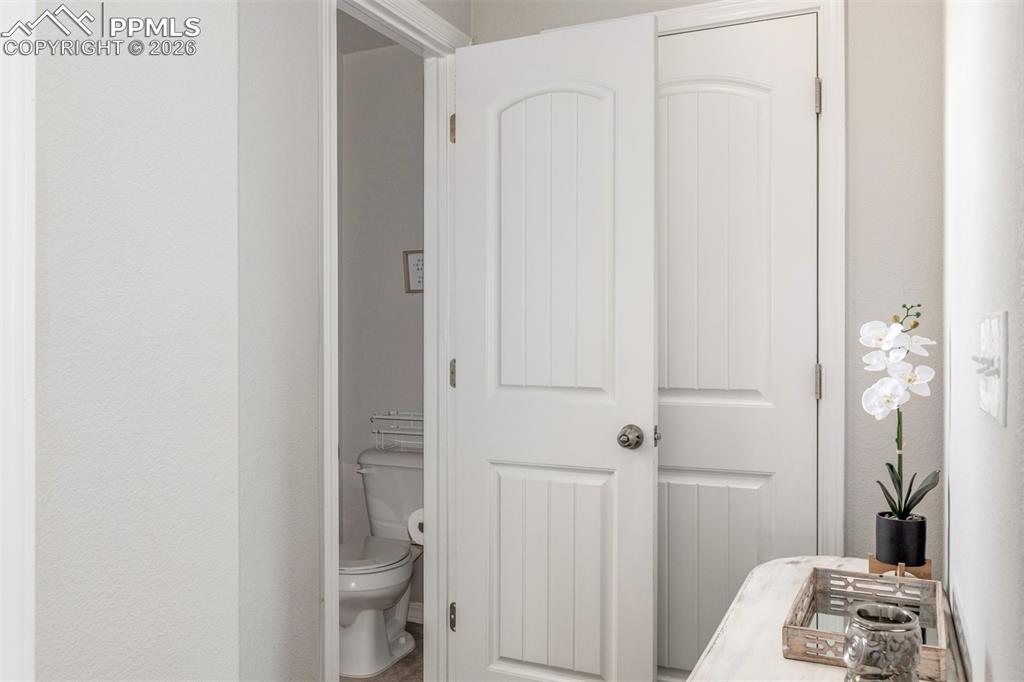 Image 7 of 35: Bathroom