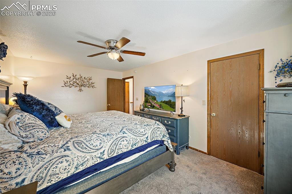 Image 12 of 37: Bedroom