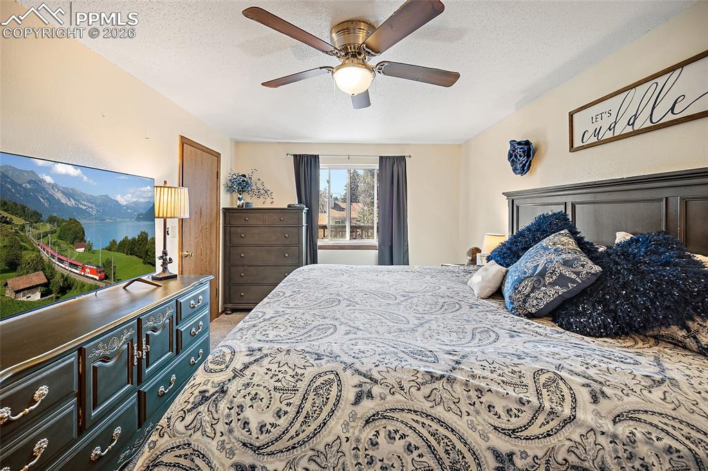 Image 13 of 37: Bedroom