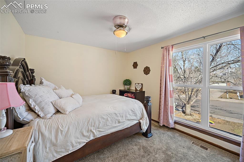 Image 15 of 37: Bedroom