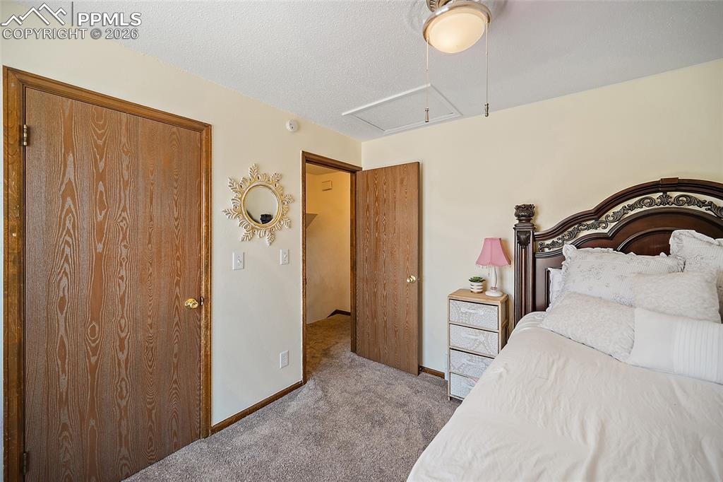 Image 16 of 37: Bedroom