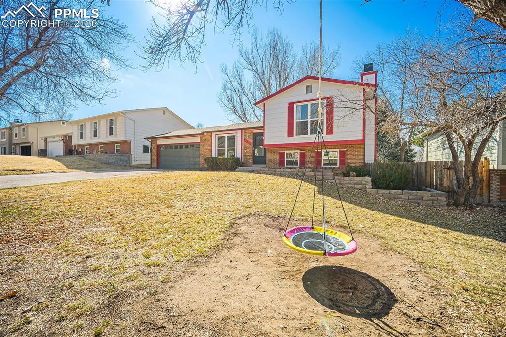 Image 3 of 37: Front of Structure