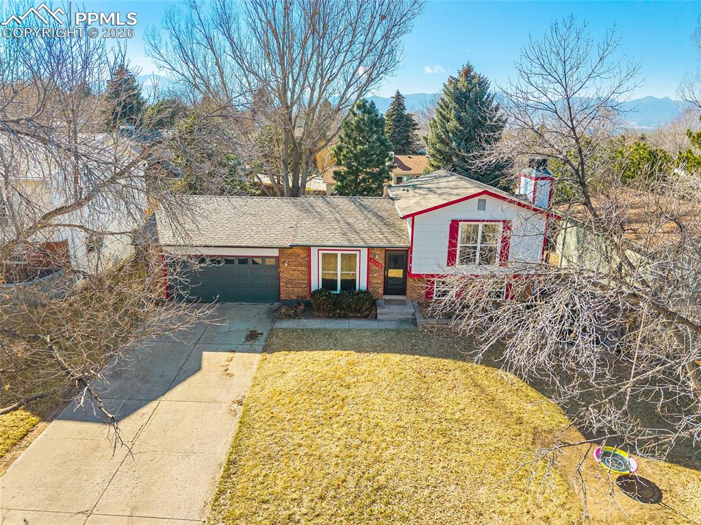 Image 36 of 37: Front of Structure