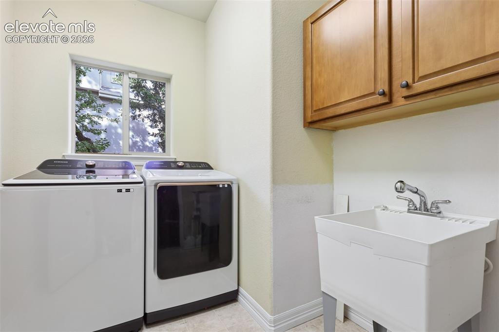 Image 12 of 49: Laundry