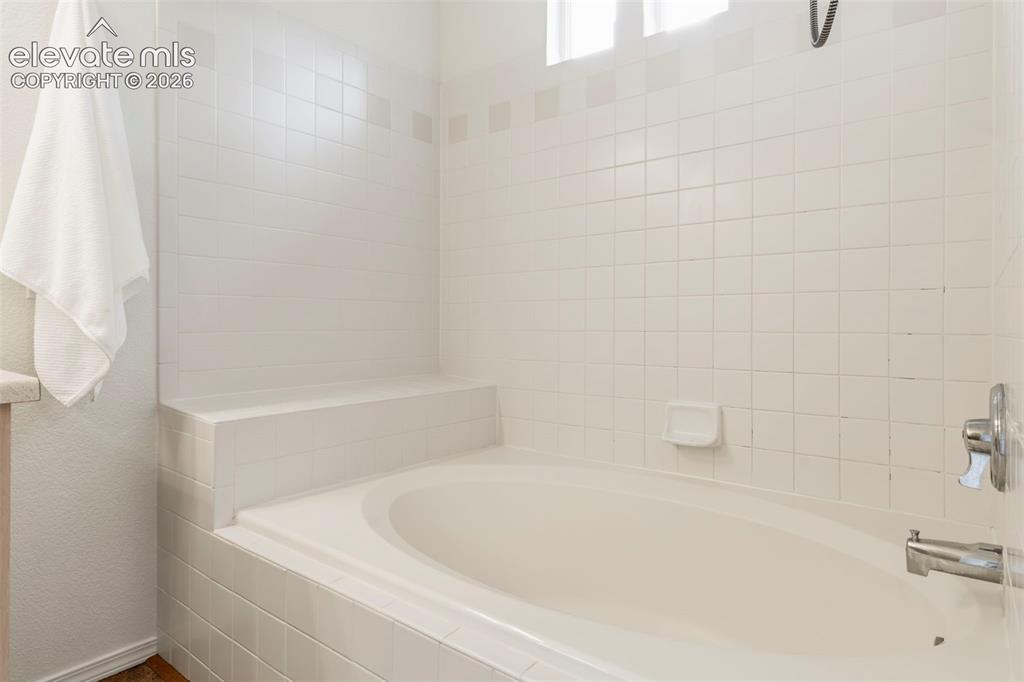 Image 19 of 28: Master Bathroom