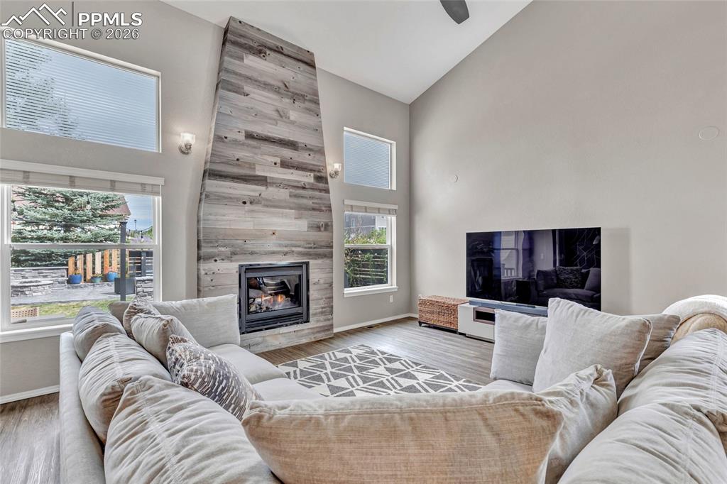 Image 10 of 48: Living Room