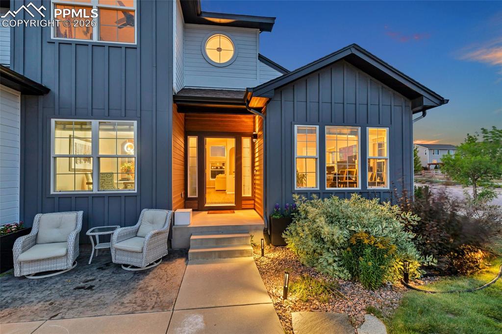 Image 44 of 48: Entry