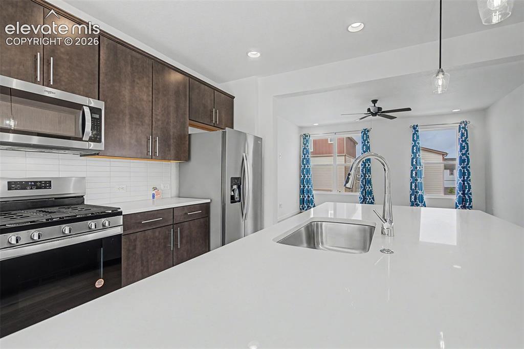 Image 12 of 39: Kitchen