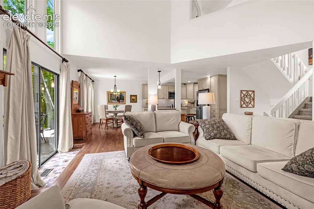 Image 15 of 43: Living Room