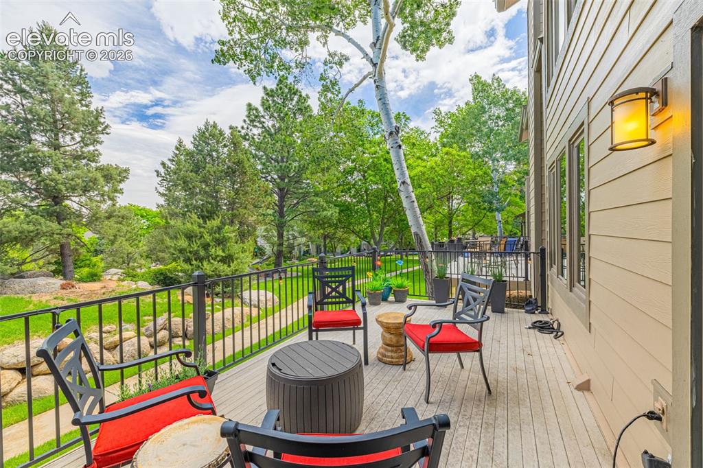 Image 4 of 43: Deck