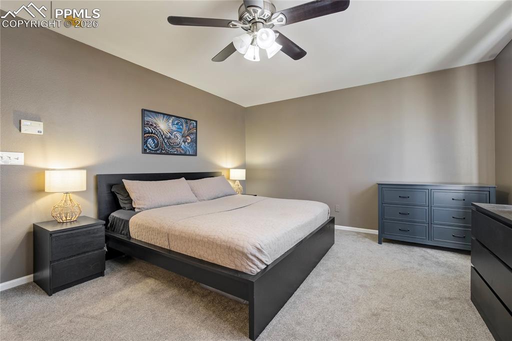 Image 21 of 43: Bedroom