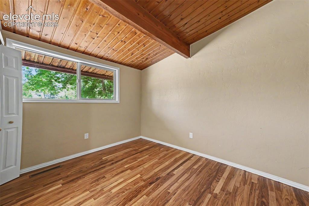 Image 14 of 31: Master Bedroom