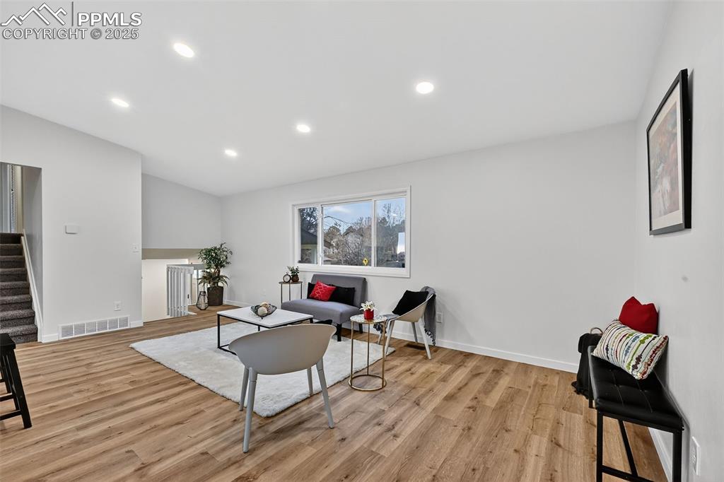 Image 18 of 48: Living Room