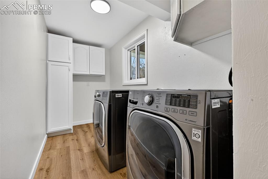 Image 26 of 48: Laundry