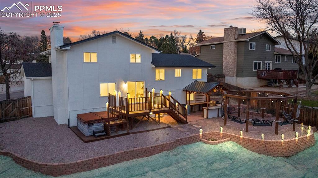 Image 41 of 48: Back of Structure